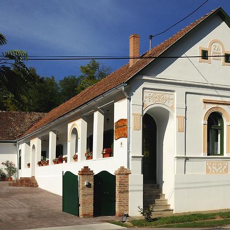 Penzion Florian Vendeghaz Villánykövesd Exteriér fotografie